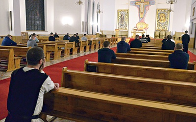 Adoracja Najświętszego Sakramentu.