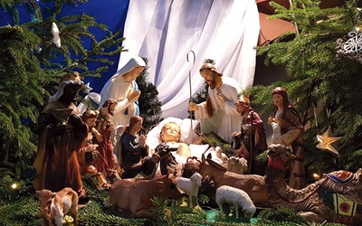 ▲	Tym razem wierni spotkają się z kapłanami w świątyniach  przy żłóbku. Na zdjęciu: Szopka bożonarodzeniowa w Lubiszynie.