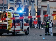 W Trewirze, gdzie samochód wjechał w przechodniów, zginęły cztery osoby