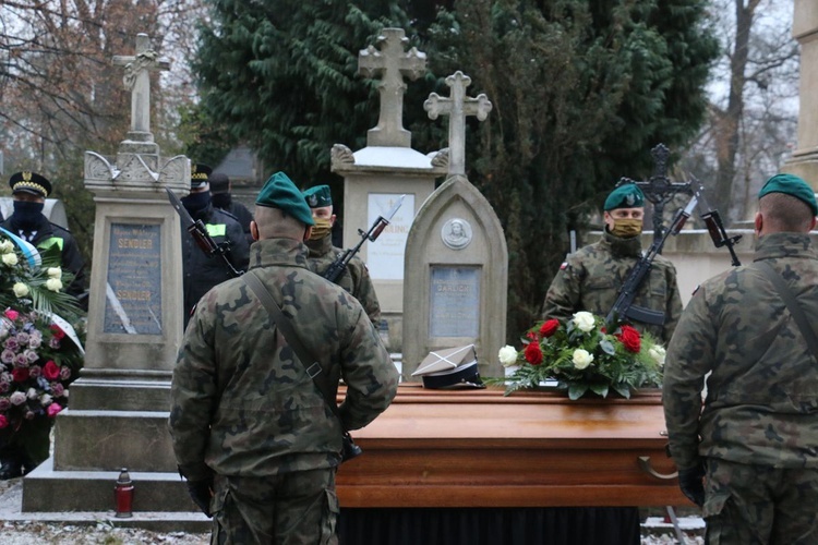 Ppłk Stanisław Szuro (1920-2020) spoczął na cmentarzu Rakowickim