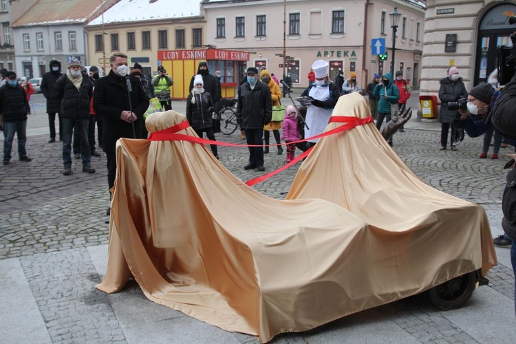 Smok i Bartolini Bartłomiej herbu Zielona Pietruszka - nowi bohaterowie na szlaku "Bajkowe Bielsko-Biała"