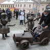 Najmłodsi już wypróbowali pojazd Smoka Wawelskiego.