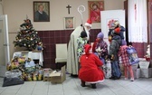 Odwiedziny św. Mikołaja w bielskiej Kuchni Społecznej św. Brata Alberta