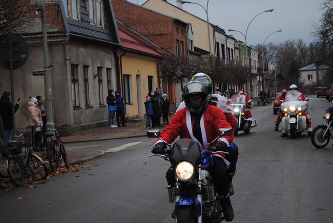 Parada Mikołajów w Rudniku nad Sanem