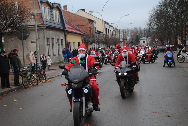 Parada Mikołajów w Rudniku nad Sanem