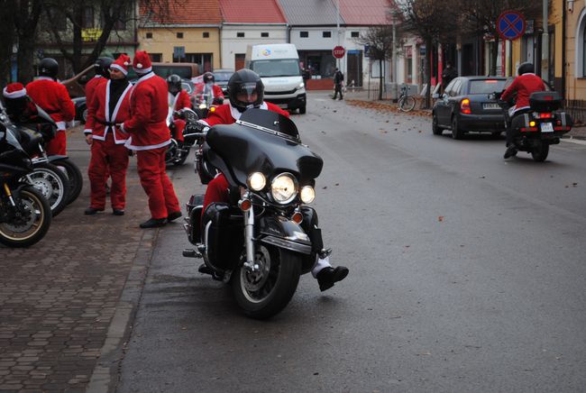 Parada Mikołajów w Rudniku nad Sanem