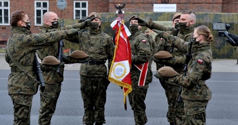 Przysięga wojskowa w czasach pandemii w Skwierzynie