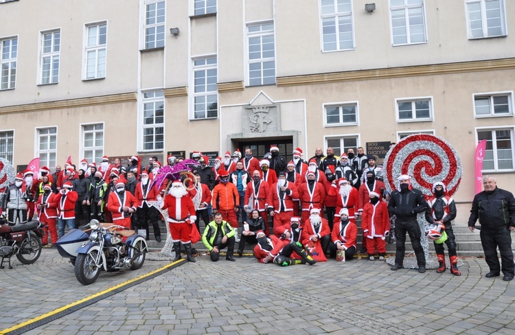 Mikołajowe oddawanie krwi i motomikołaje w Opolu