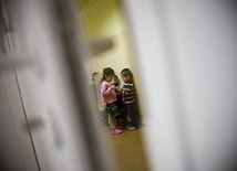 Bezradni, nic nie mogący? On zawsze nad nami czuwa