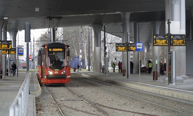 Katowice. Nowe centra przesiadkowe w Zawodziu i w Brynowie. Parkingi na razie bez biletów