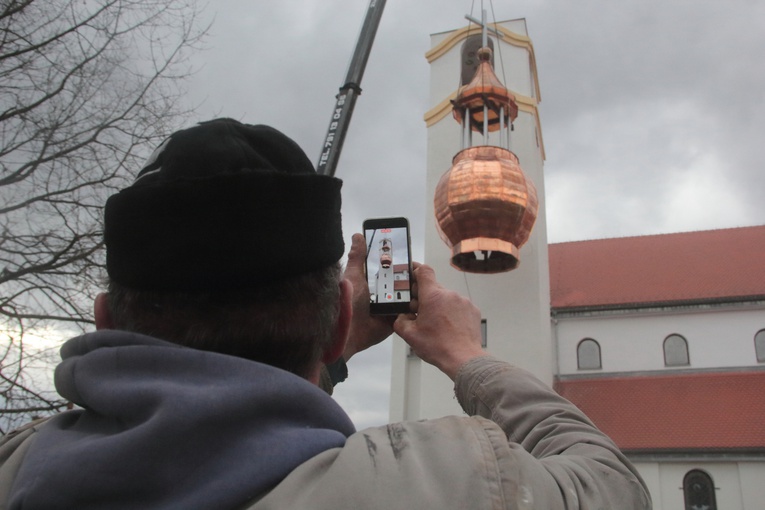 Lubań. Kościół z wieżą