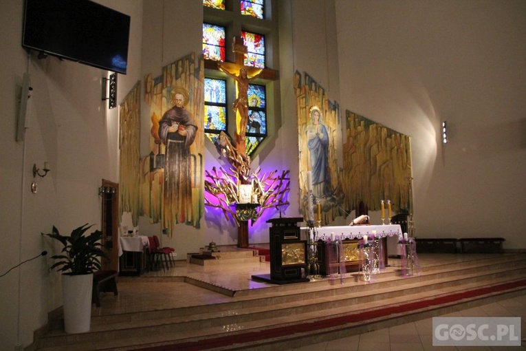 Bp Lityński poświęcił odnowiony budynek WTZ w Gorzowie Wlkp.