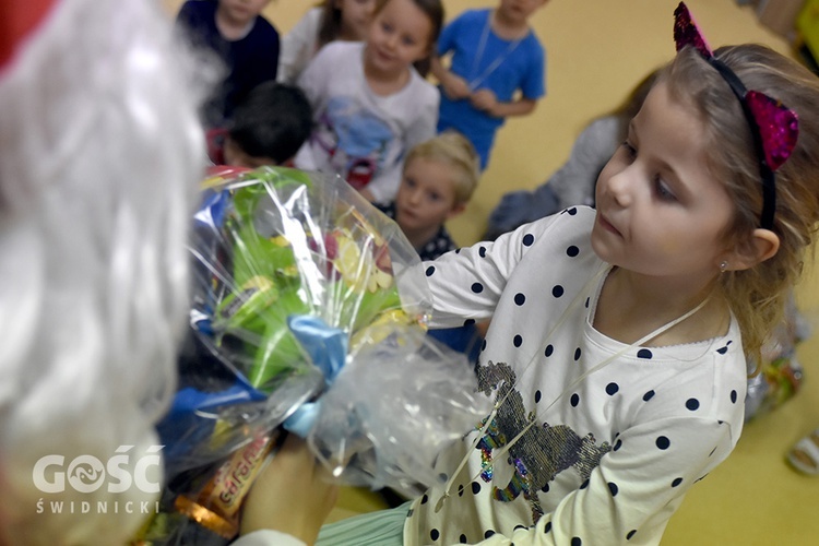 Wizyta św. Mikołaja w przedszkolu sióstr prezentek