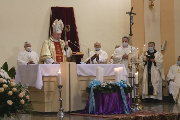 Uroczystości pogrzebowe ks. kan. Zbigniewa Walczaka