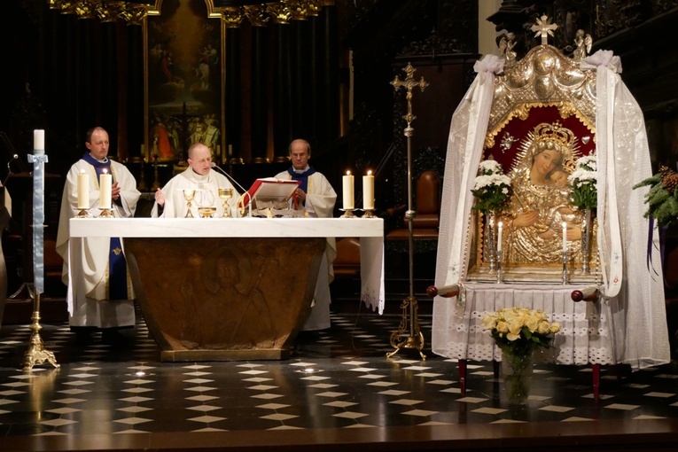 Mszy św. przewodniczył ks. kan. Krystian Kletkiewicz, proboszcz archikatedry oliwskiej.