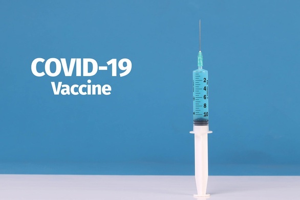 "Osoby, które miały anafilaksję nie powinny brać szczepionki Pfizera na Covid-19"