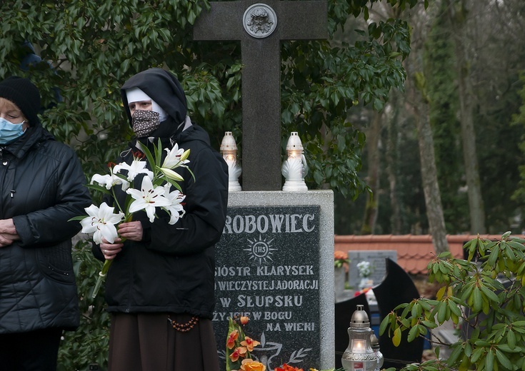 Pogrzeb klaryski, cz. 2