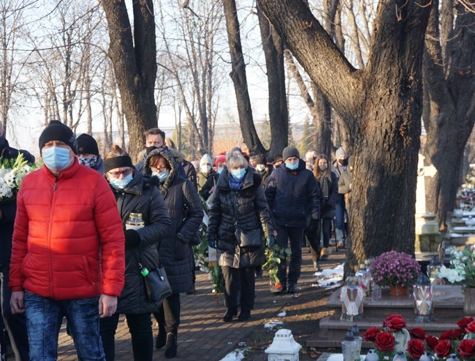 Uroczystości pogrzebowe śp. ks. Józefa Kuschego - piątek 11.12.2020