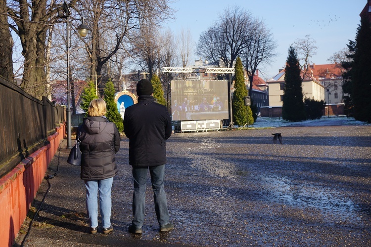 Uroczystości pogrzebowe śp. ks. Józefa Kuschego - piątek 11.12.2020