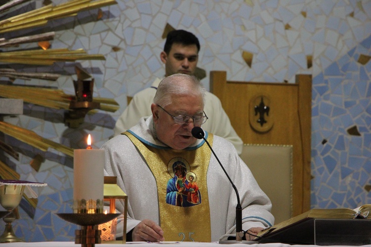 Ks. Wiesław Wasiński tego dnia obchodził imieniny. 