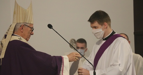 Archidiecezja. Staże alumnów i diakonów