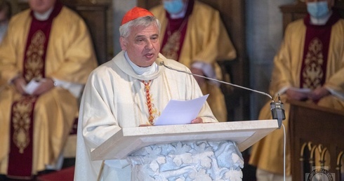 Eucharystii przewodniczył pochodzący z Łodzi legat papieski kard. Konrad Krajewski.