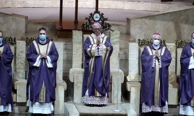 Abp Skworc: Bóg pragnie byśmy byli ludźmi pokoju