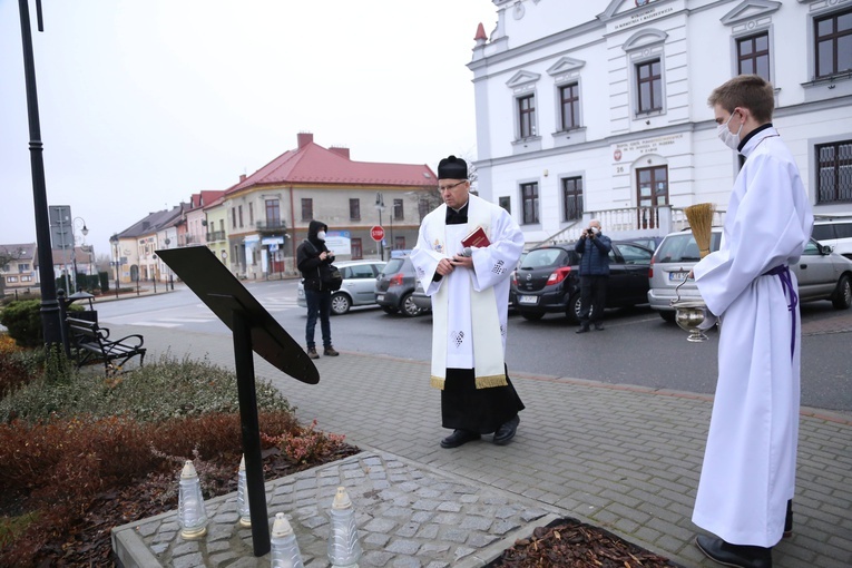 Plac i tablica św. Jana Pawła II