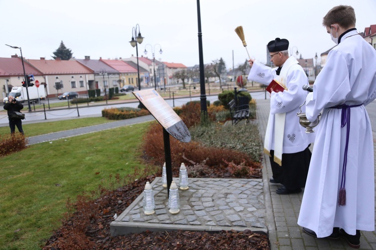 Plac i tablica św. Jana Pawła II