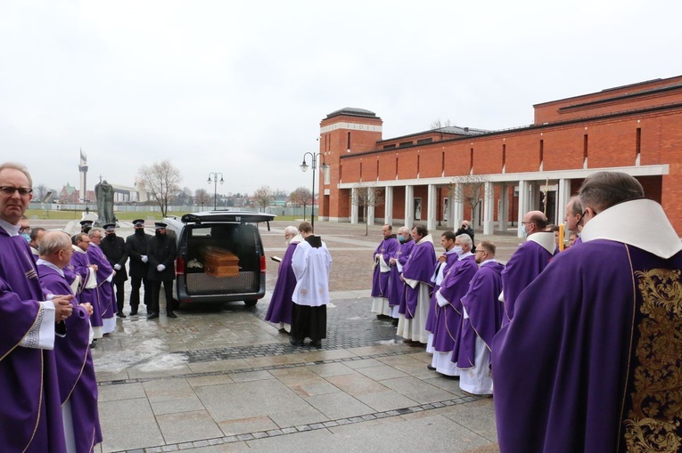 Uroczystości żałobne o. Paschalisa Antoniego Kwoczały OFM Kraków 2020