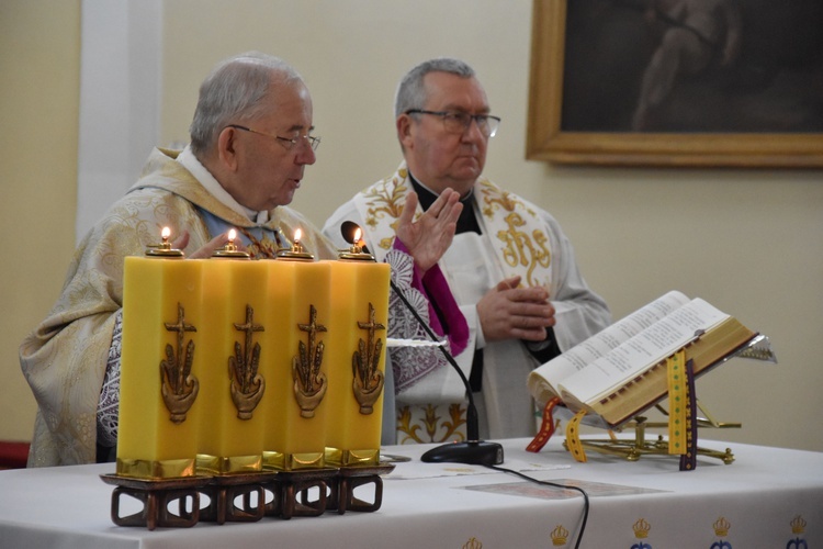 Przasnysz. Bp Marcinkowski w sanktuarium Matki Bożej