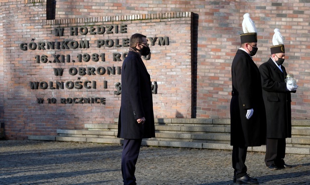 Premier przed kopalnią "Wujek": Tamta krew wytyczyła drogę do wolności, do niepodległej Rzeczypospolitej