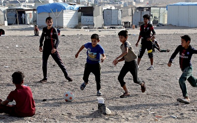 Dzieci irackie w obozie dla uchodźców w Habbaniyah. Wielu Irakijczyków jeszcze nie powróciło do swych domów.