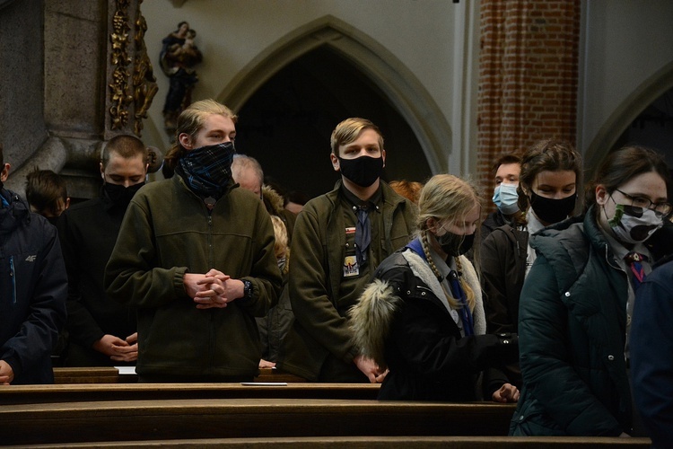 Opole. Przekazanie Światła Betlejemskiego