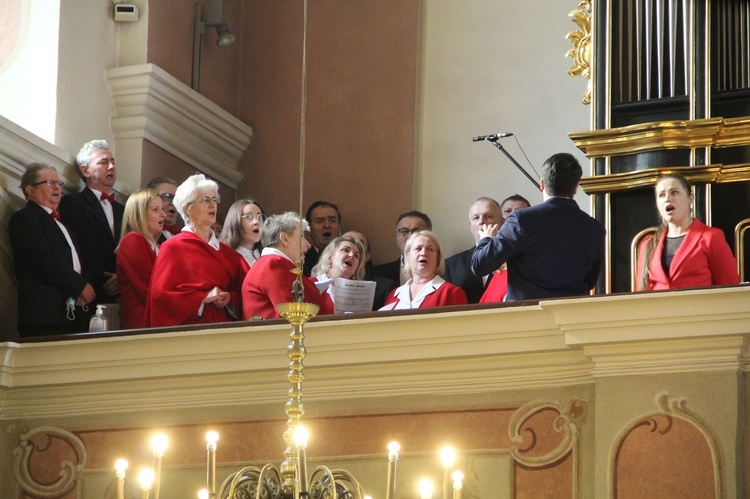 Papieski medal dla tuchowskiego organisty