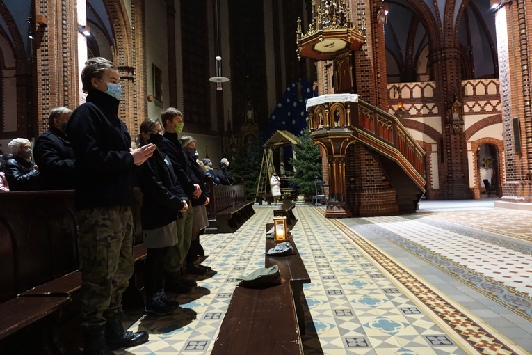 Światło z Betlejem i Msza za Gliwice