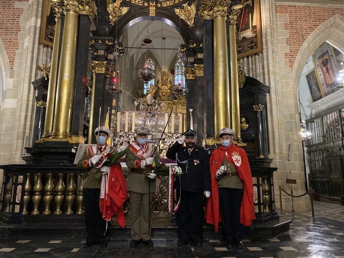 Patron Polski w Pustkowie Osiedlu
