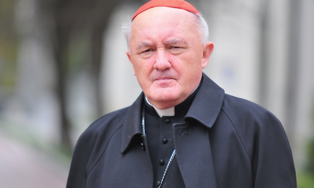 Kard. Nycz: Kościół musi uczyć się wielkiej pokory