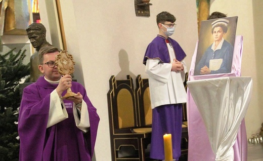 Wprowadzenie relikwii bł. Hanny Chrzanowskiej u bielskich salwatorianów