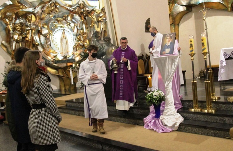 Wprowadzenie relikwii bł. Hanny Chrzanowskiej u bielskich salwatorianów