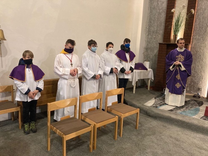 Adwentowy dzień skupienia dla młodzieży w Świebodzicach