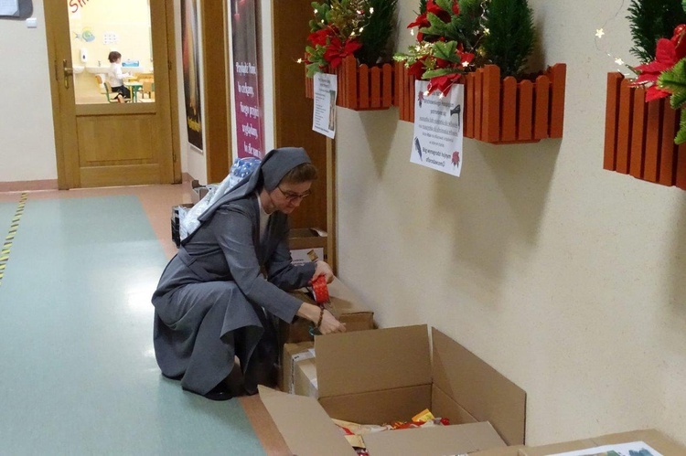 Wschowa. Pomoc od przedszkola sióstr salezjanek dla hospicjum