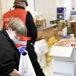 Świąteczne paczki od Caritas diecezji świdnickiej