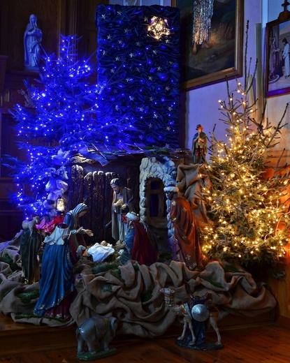 Przasnysz. Szopka w kościele klasztornym św. Józefa i św. Klary (Zgromadzenie Mniszek Klarysek Kapucynek)