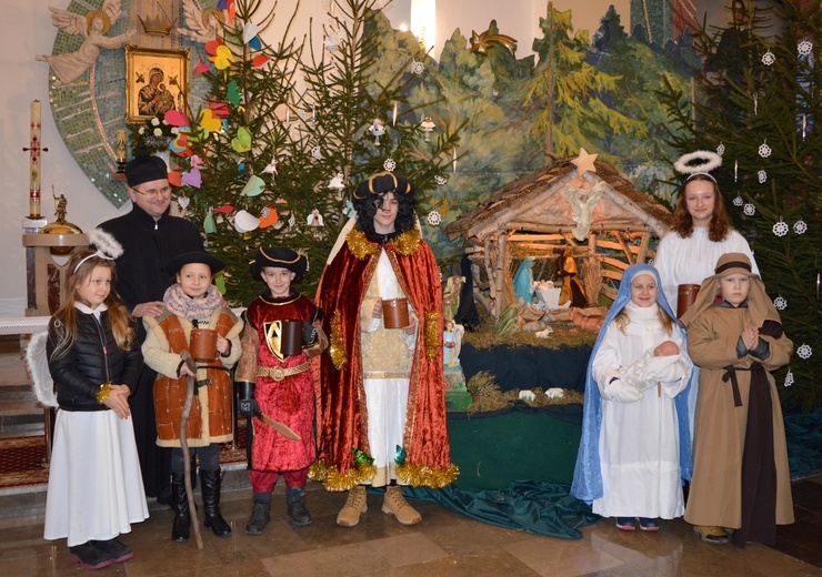 Kolędnicy misyjni w Muszynie-Folwarku