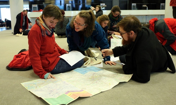 Pielgrzymka zaufania trwa