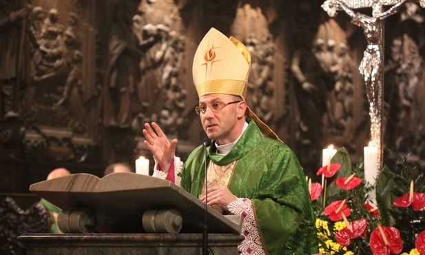 Prymas Polski: kryzys jest po to, by coś zmienić, a nie załamywać ręce