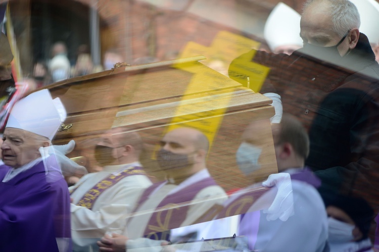 Msza św. pogrzebowa śp. ks. Bronisława Siekierskiego