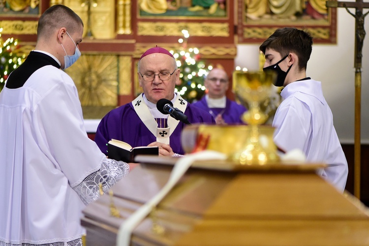 Msza św. pogrzebowa śp. ks. Bronisława Siekierskiego