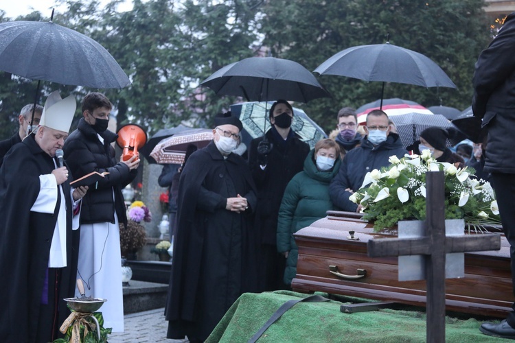 Ostatnie pożegnanie ks. prał. Adama Drożdża w Goleszowie